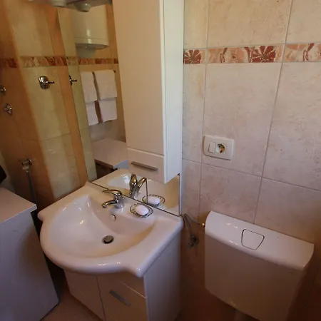 Appartement Vintage Nur 175 Meter Zum Mit Meerblick, Privatparkplatz, Klima