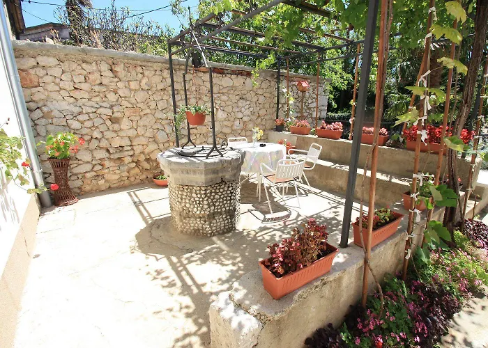 Vintage Nur 175 Meter Zum Mit Meerblick, Privatparkplatz, Klima Appartamento Jadranovo