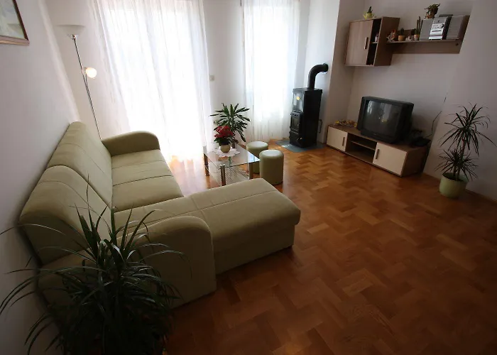 Vintage Nur 175 Meter Zum Mit Meerblick, Privatparkplatz, Klima Appartamento Jadranovo