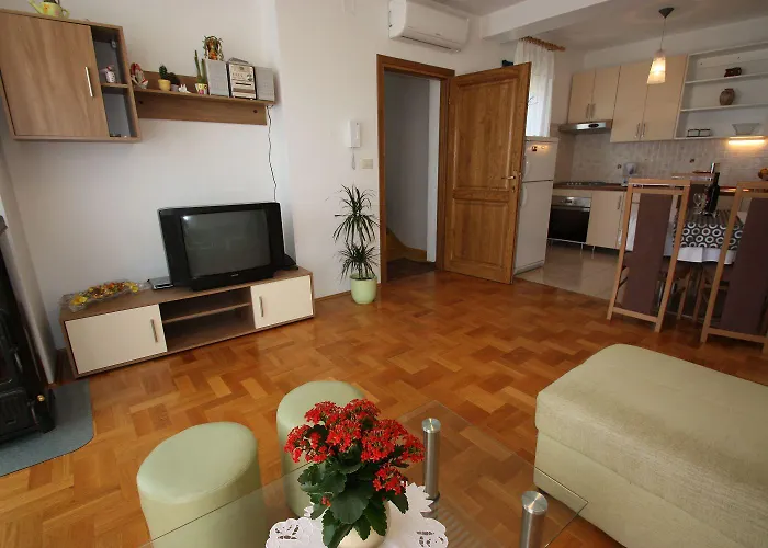 Appartamento Vintage Nur 175 Meter Zum Mit Meerblick, Privatparkplatz, Klima