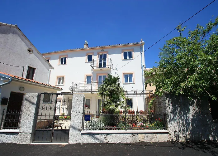 Appartamento Vintage Nur 175 Meter Zum Mit Meerblick, Privatparkplatz, Klima Jadranovo